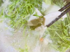 黑猪灼泉水时蔬-吃饭皇帝大(合生汇店)