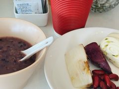 -鲜艳西餐厅(衡山路十二号华邑店)
