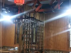 -果松木炭酸菜铜火锅·外婆参鸡汤