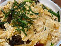捞山水腐竹-老客家美食• 竹筒饭• 河鲜(龙门永汉店)