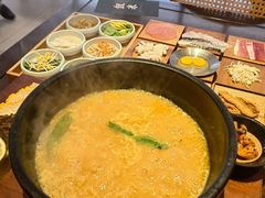 -银米·云南传统过桥米线(双廊黑金冠店)