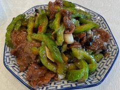 凉瓜炒牛肉 -避风塘潮粤海鲜酒楼