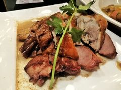 烧腊双拼-玉兰苑一等茶餐厅