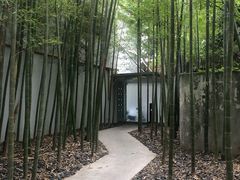-穹六人间 people 6(岳阳路店)