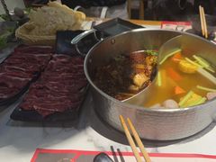 秘制鲜牛腩鸳鸯锅-今日炊牛·潮汕牛肉火锅(华采天地店)