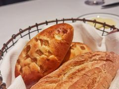 餐前包-Wolfgang’s Steakhouse 沃夫冈牛排馆(上海白玉兰广场店)