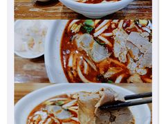 -遵义虾子张六羊肉粉(普陀路店)