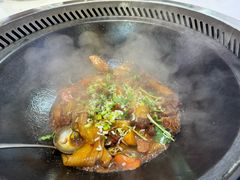 -雪乡人家东北菜·铁锅炖一切(高斯路店)