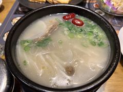 牛尾汤-正苑26年海鲜烤肉•牛尾汤汤饭(东港店)