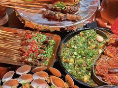 -何师烧烤Pro ·江湖川菜·小龙虾·精酿(太古里旗舰店)