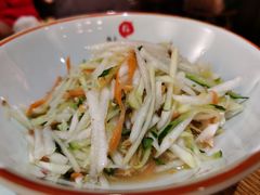 越南特色青木瓜沙拉-越南牛肉河粉餐厅(书院巷店)