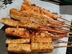 -何妹湿辣牛肉·粤式烧烤砂煲(桂雅路店)