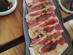 -汉城烤肉·黑金冠(华山路店)