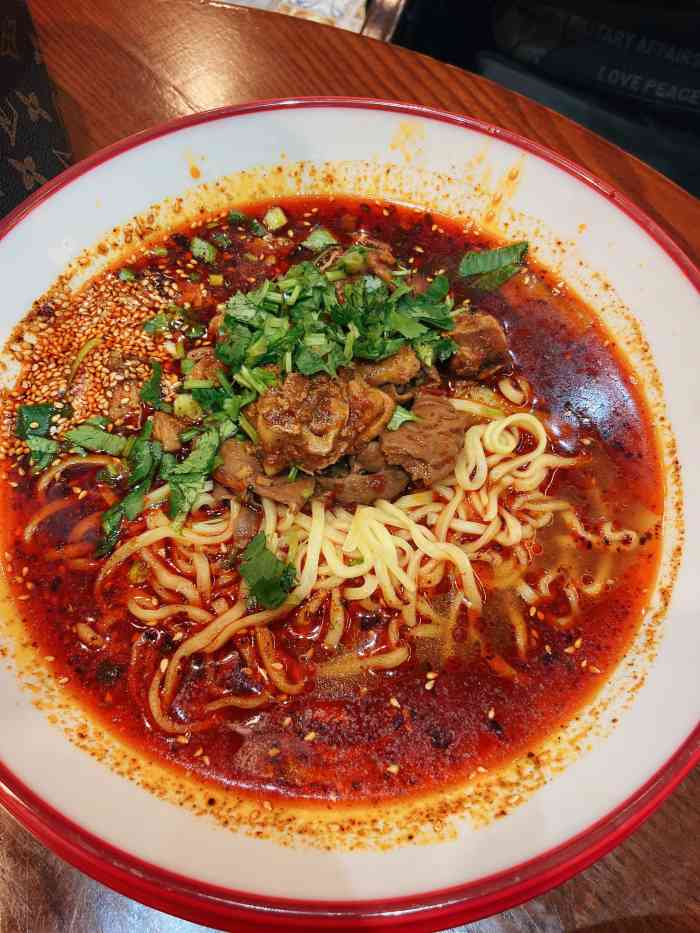 老城街·剁椒牛肉拌面(津南永旺梦乐城店)-"新开的商场 人实在太多了