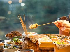 -包整·丝娃娃(一览甲秀楼风景店)