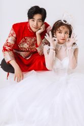 -雪中彩影婚纱摄影·微光艺术中心