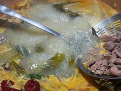 -洱火云南酸菜牛肉火锅(石景山当代商城店)