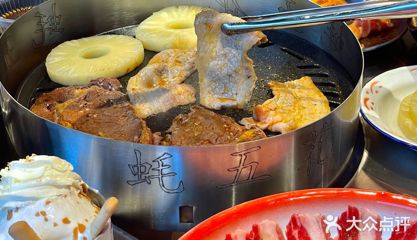港闸新开的！烤肉🍖生蚝🦪好好吃！