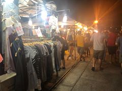 -席娜卡琳火车铁道夜市