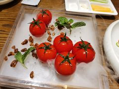番茄脆菇沙拉-小大董·烤鸭(王府井apm店)