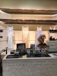 -南京宝娜嫁衣婚纱礼服馆(中央路店)