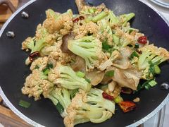 -滴水·湘逢(南汇大学城生活广场店)