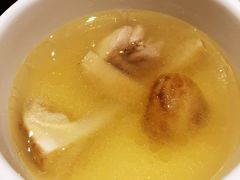 松茸鸡汤-五稻厨房粤西菜(新闻店)