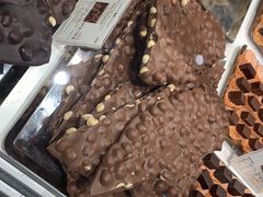 双层榛子巧克力-VENCHI 闻绮(北京国贸商城店)