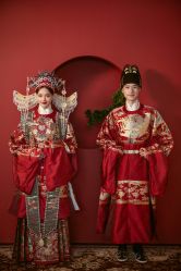 点击看大图 -挪娅婚纱摄影皇家会所