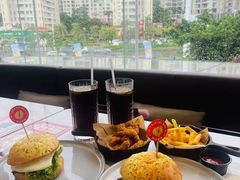-必胜客(华南摩尔店)