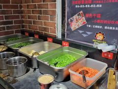 自助调料区-钢管厂五区小郡肝串串香火锅(人民广场店)