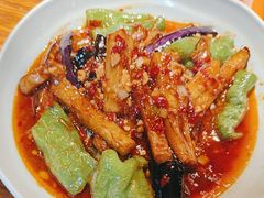 -22号传承新疆菜·柴窝堡辣子鸡