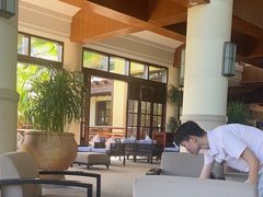 -亚龙湾喜来登·美景台大堂吧