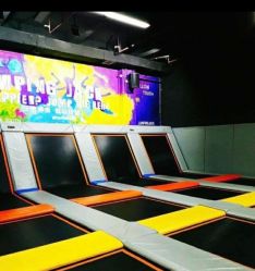 -蹦贝运动中心·蹦床·攀岩·闯关(龙岗店)