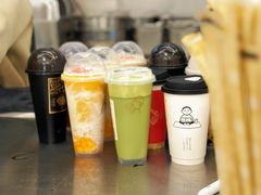 -喜茶(迪士尼小镇·平行宇宙店)