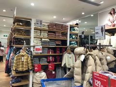 店内环境-优衣库(上海虹口龙之梦店)