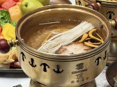 -云顶旋转自助景观餐厅