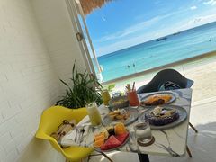 -The Sunny Side Cafe Station 1