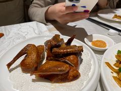 中山妙龄乳鸽-十二粤味·顺德菜·烧鹅点心(五四广场店)