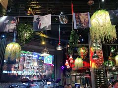 -胡桃里乐队酒馆(鎏嘉码头店)