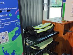 -迪卡侬(大英山店)