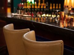 -龙虾酒吧扒房(宁波香格里拉店)