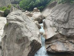 -鄣山大峡谷
