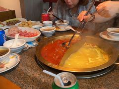 -小天鹅火锅·一线江景洪鼎旗舰店(洪崖洞店)