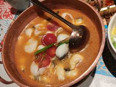 -云海肴·汽锅鸡·云南菜(天山百盛优客店)