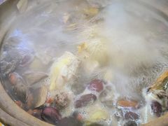 -威邵鸡煲(西华路总店)