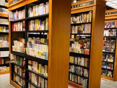 -西西弗书店&矢量咖啡(凯德晶萃广场店)