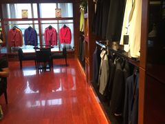 -宇翔服饰(双井桥东首城国际店)