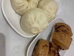 七品酱肉包-李与白包子铺(桐梓林店)