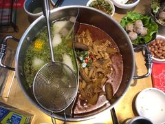 -左庭右院鲜牛肉火锅(金山万达店)